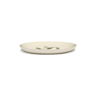 Serax Feast dinner plate diam. 22.5 cm. white - pepper black Buy now on Shopdecor